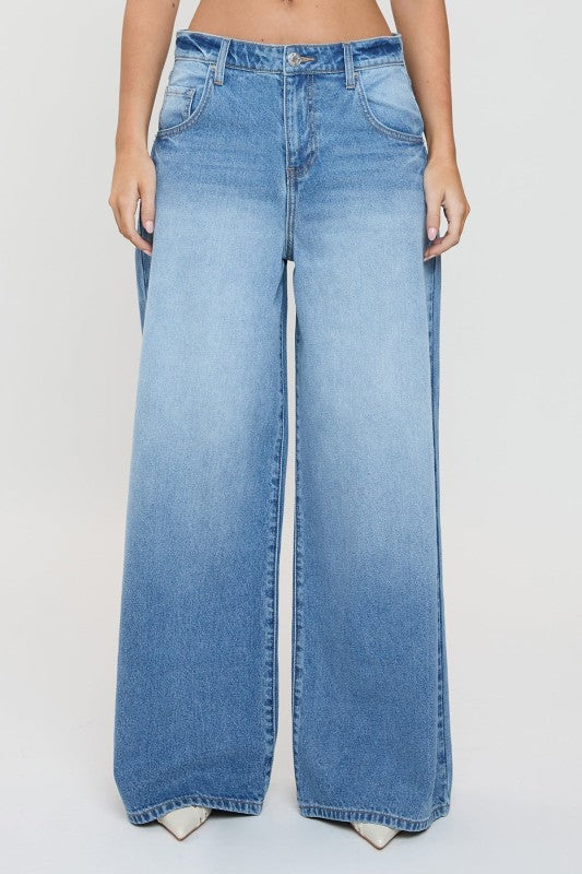 Pantalón de mezclilla corte baggy