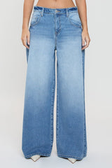 Pantalón de mezclilla corte baggy