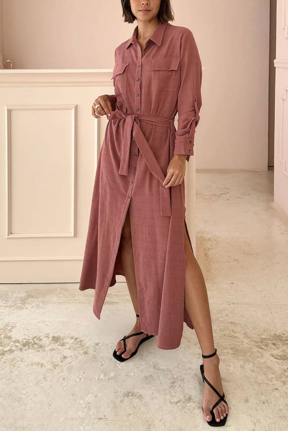 Vestido camisero con cinto