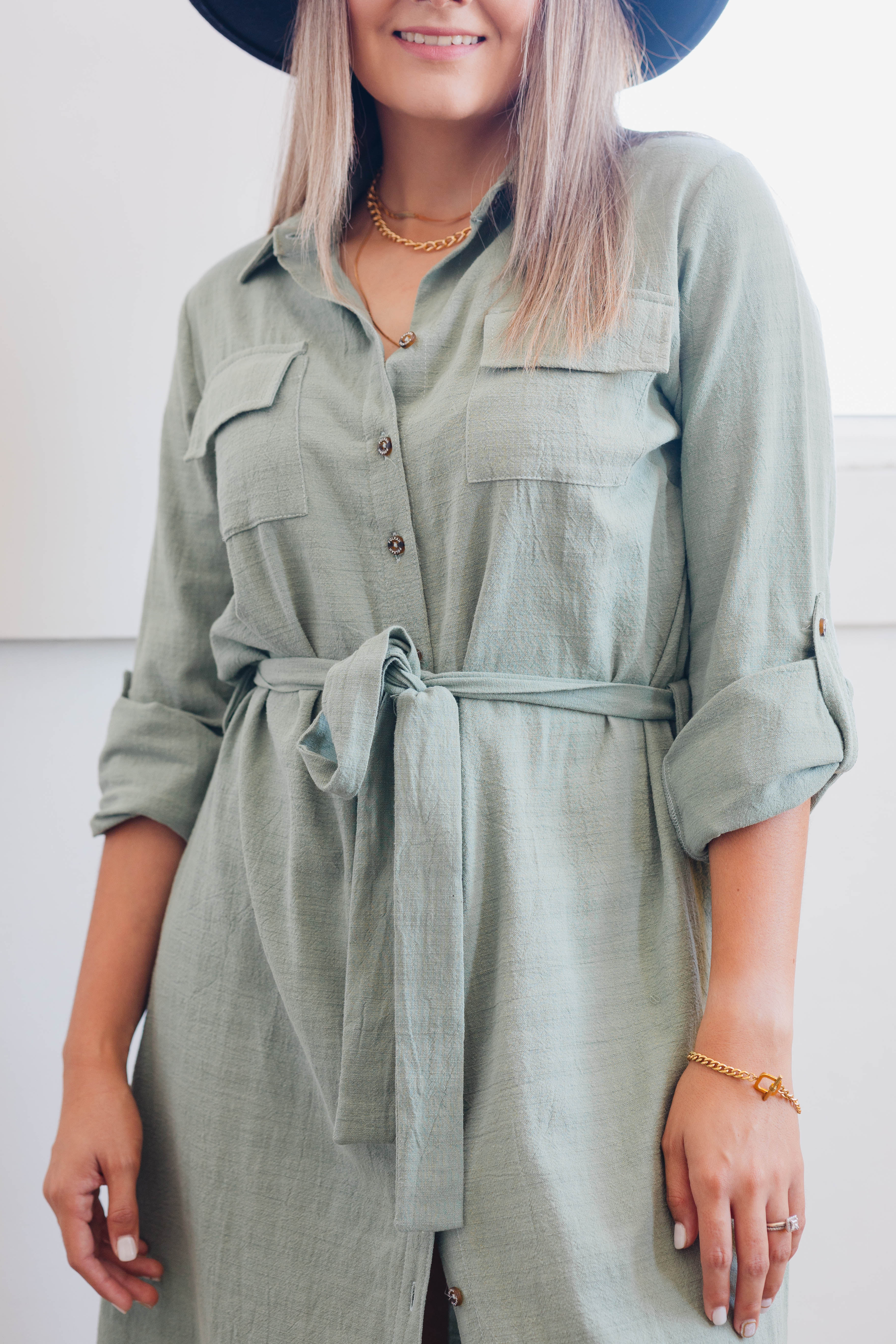 Vestido camisero con cinto