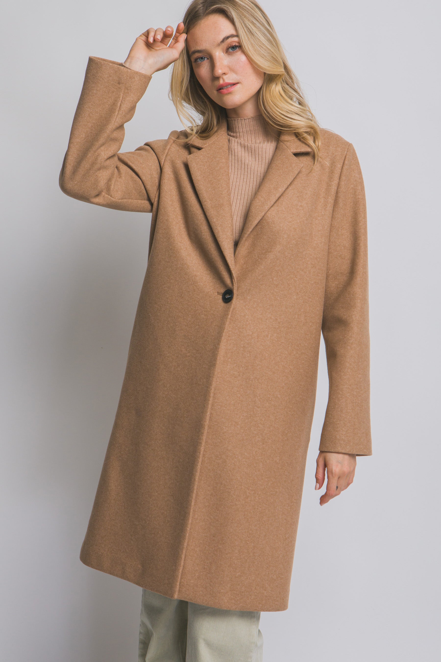 Abrigo largo con botón