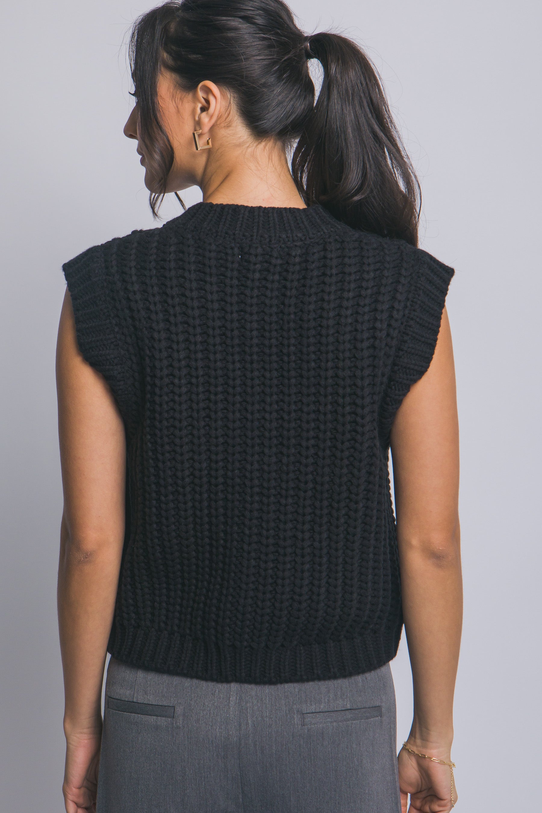 CHALECO DE ESTAMBRE CON BOTONES