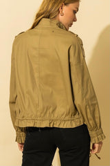 Chaqueta con bolsillos y cremallera